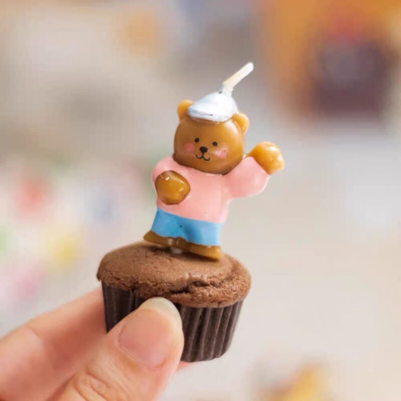 Teddy Bear Artist INS Birthday Candle - Image 2